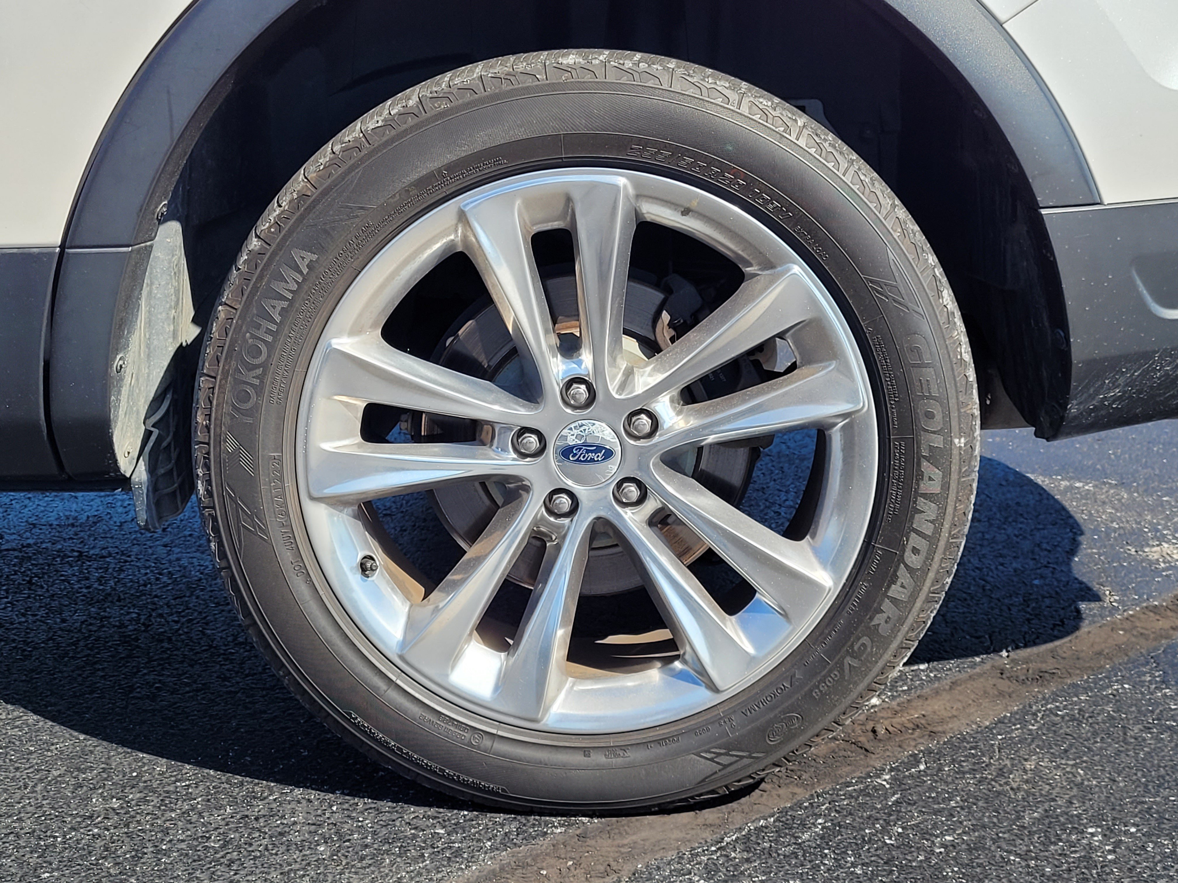 Certified 2018 Ford Explorer XLT w/ Equipment Group 202A AWD/4WD image 10
