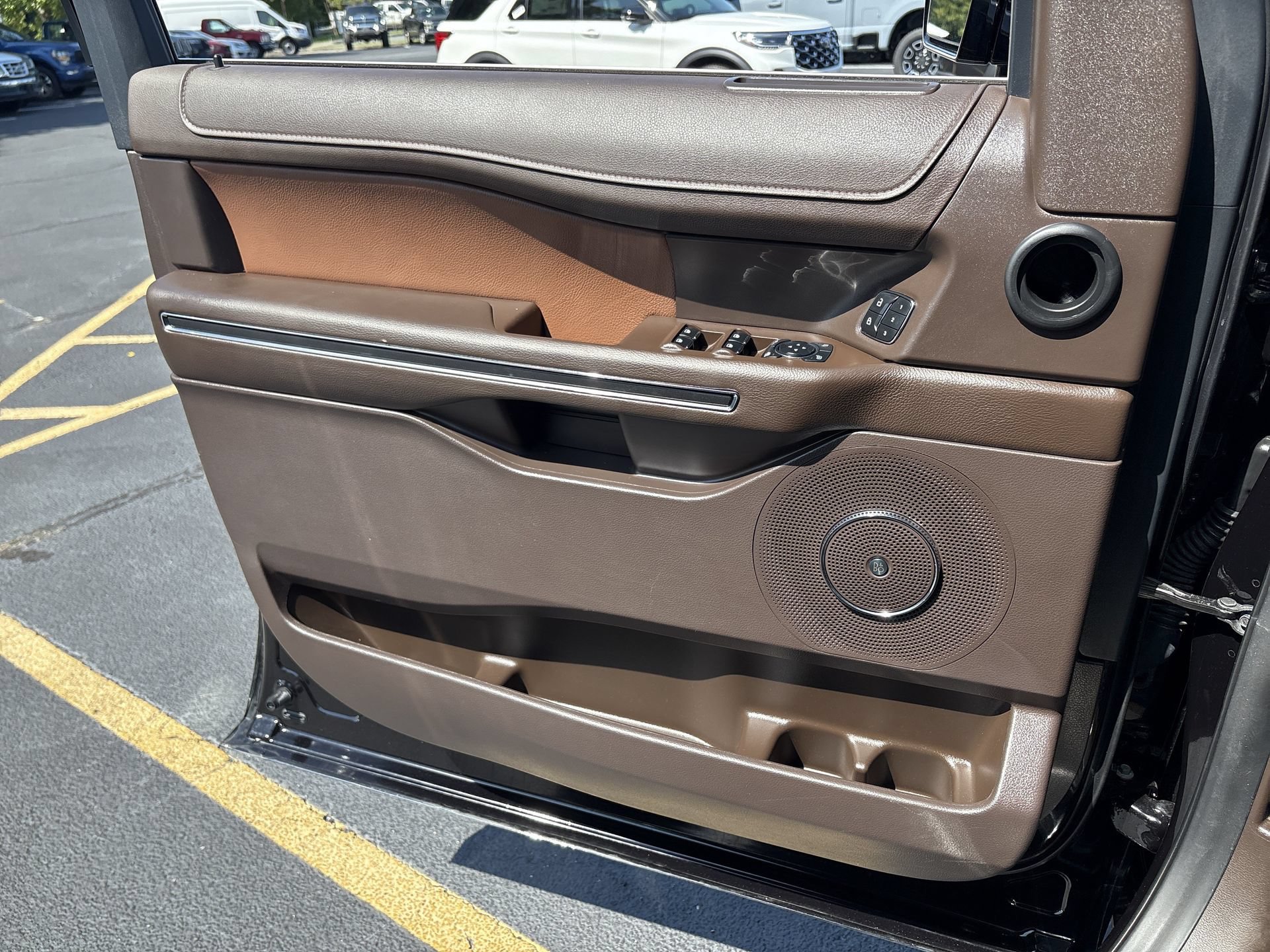 Certified 2024 Ford Expedition King Ranch AWD/4WD image 16