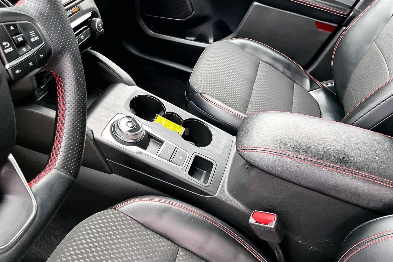 Certified 2023 Ford Escape ST-Line w/ Tech Pack #1 AWD/4WD image 17