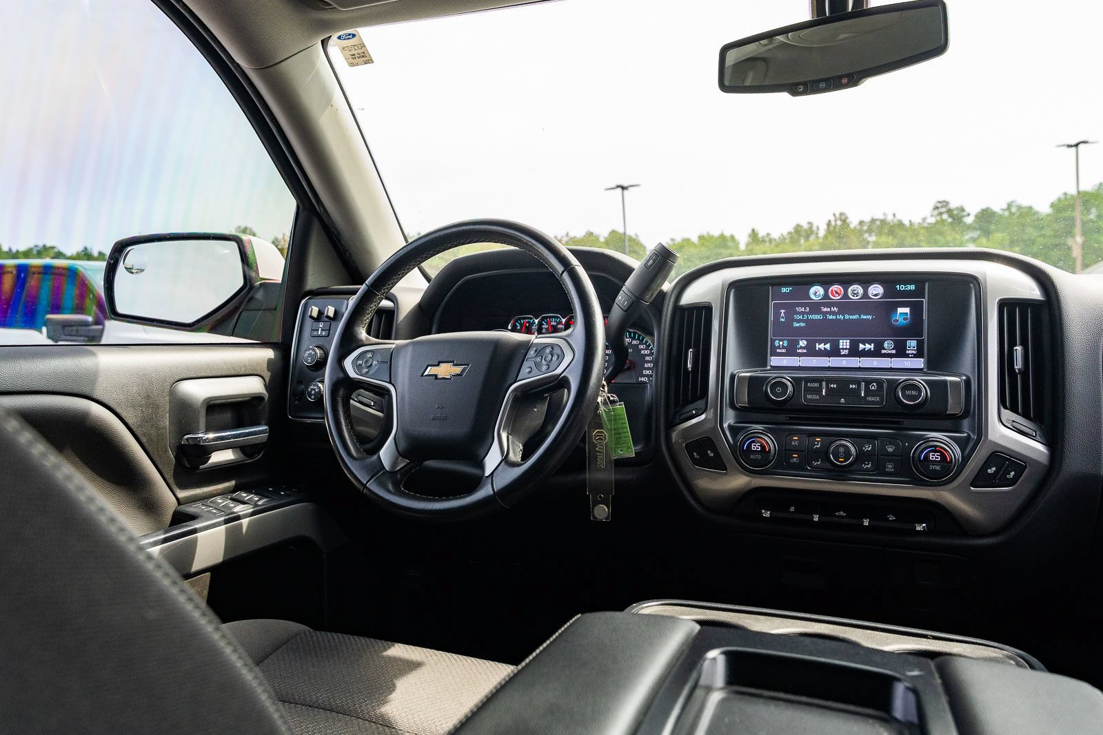 Used 2018 Chevrolet Silverado 1500 LT w/ All Star Edition AWD/4WD image 29