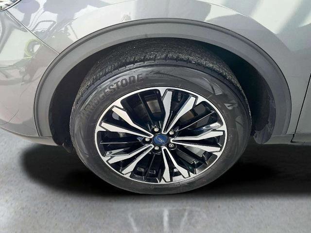 Certified 2022 Ford Escape SE w/ SE Sport Appearance Package image 26