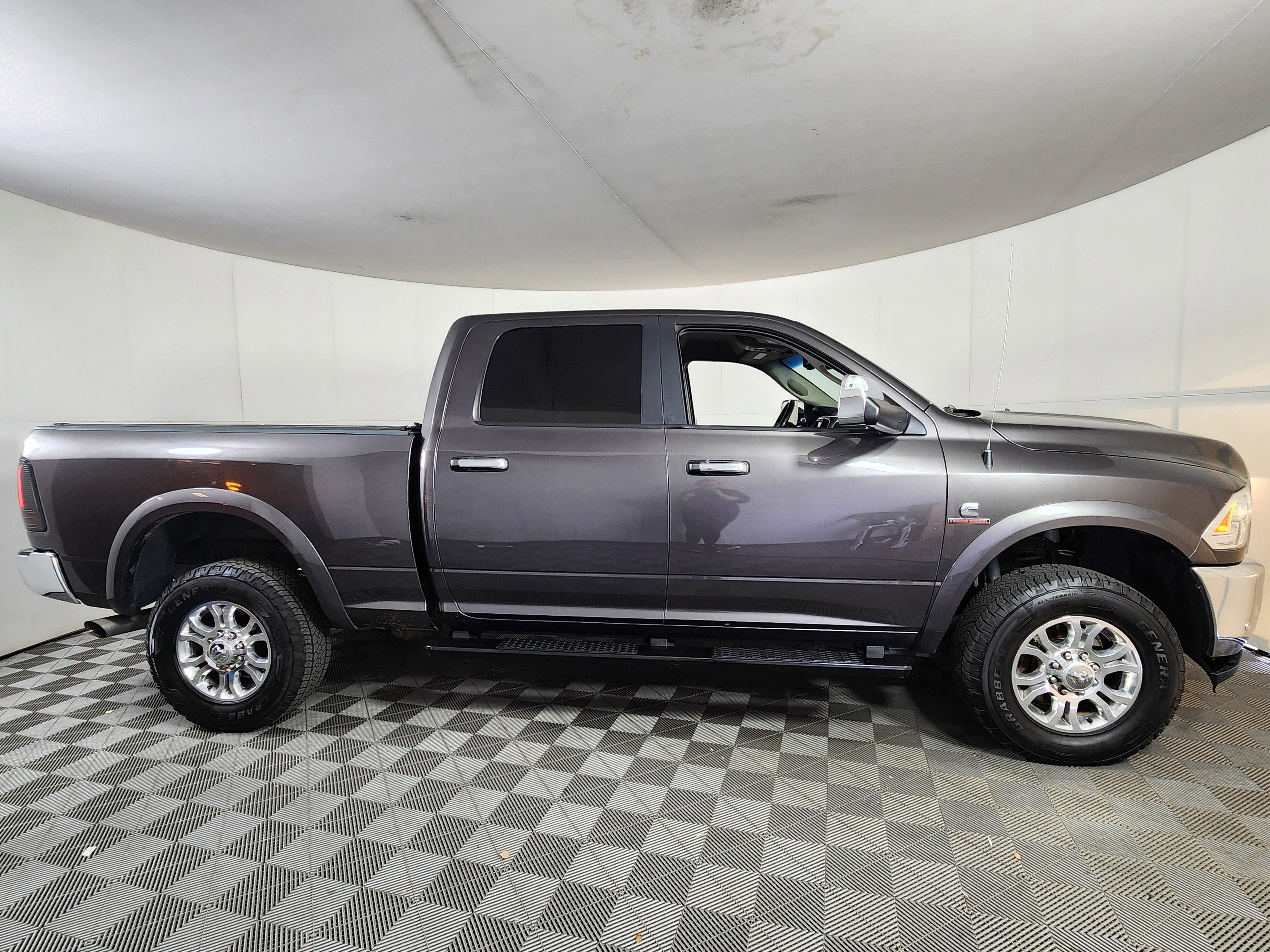 Used 2018 RAM 2500 Laramie image 6