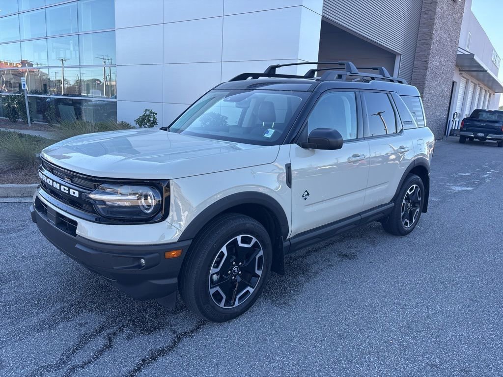 Certified 2024 Ford Bronco Sport Outer Banks w/ Tech Package image 2