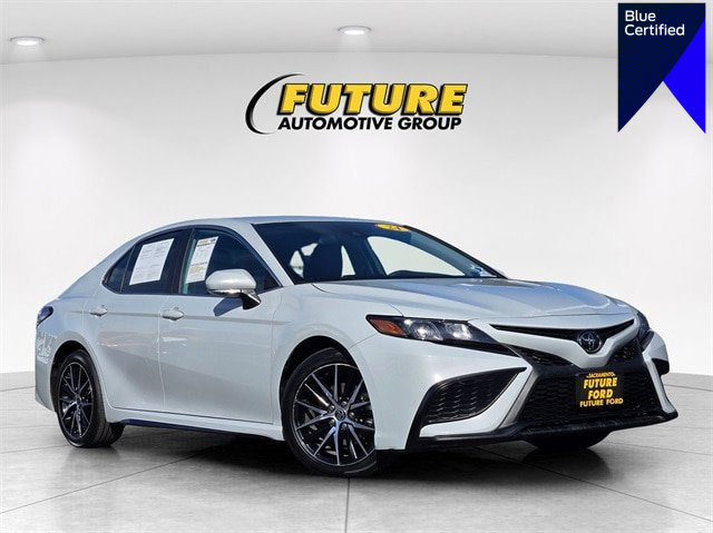 Used 2024 Toyota Camry SE