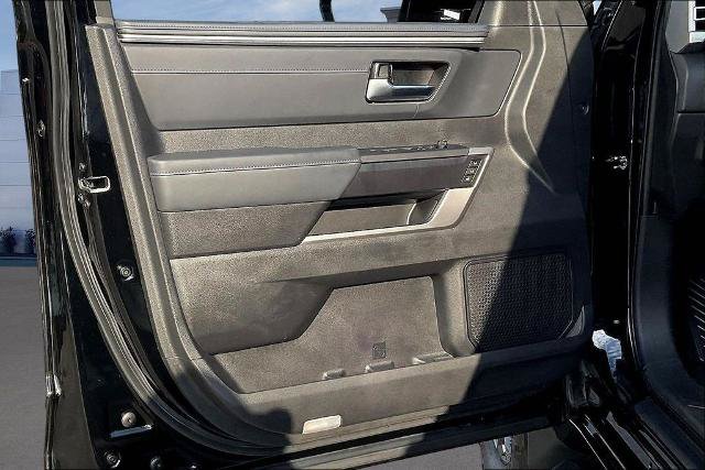 Used 2023 Toyota Tundra Platinum AWD/4WD image 21