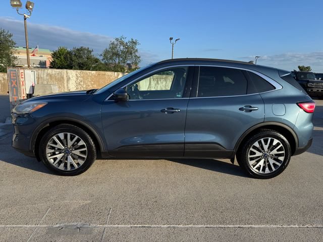 Certified 2020 Ford Escape Titanium w/ Titanium Premium Package 2.0 AWD/4WD image 11
