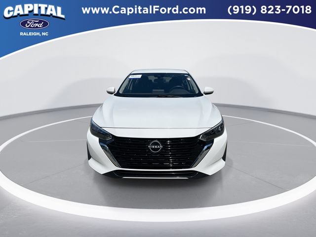 Used 2025 Nissan Sentra SV FWD image 3