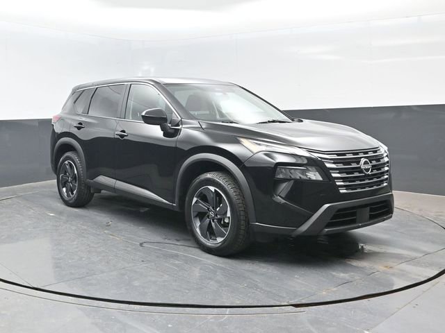 Used 2025 Nissan Rogue SV AWD/4WD image 2