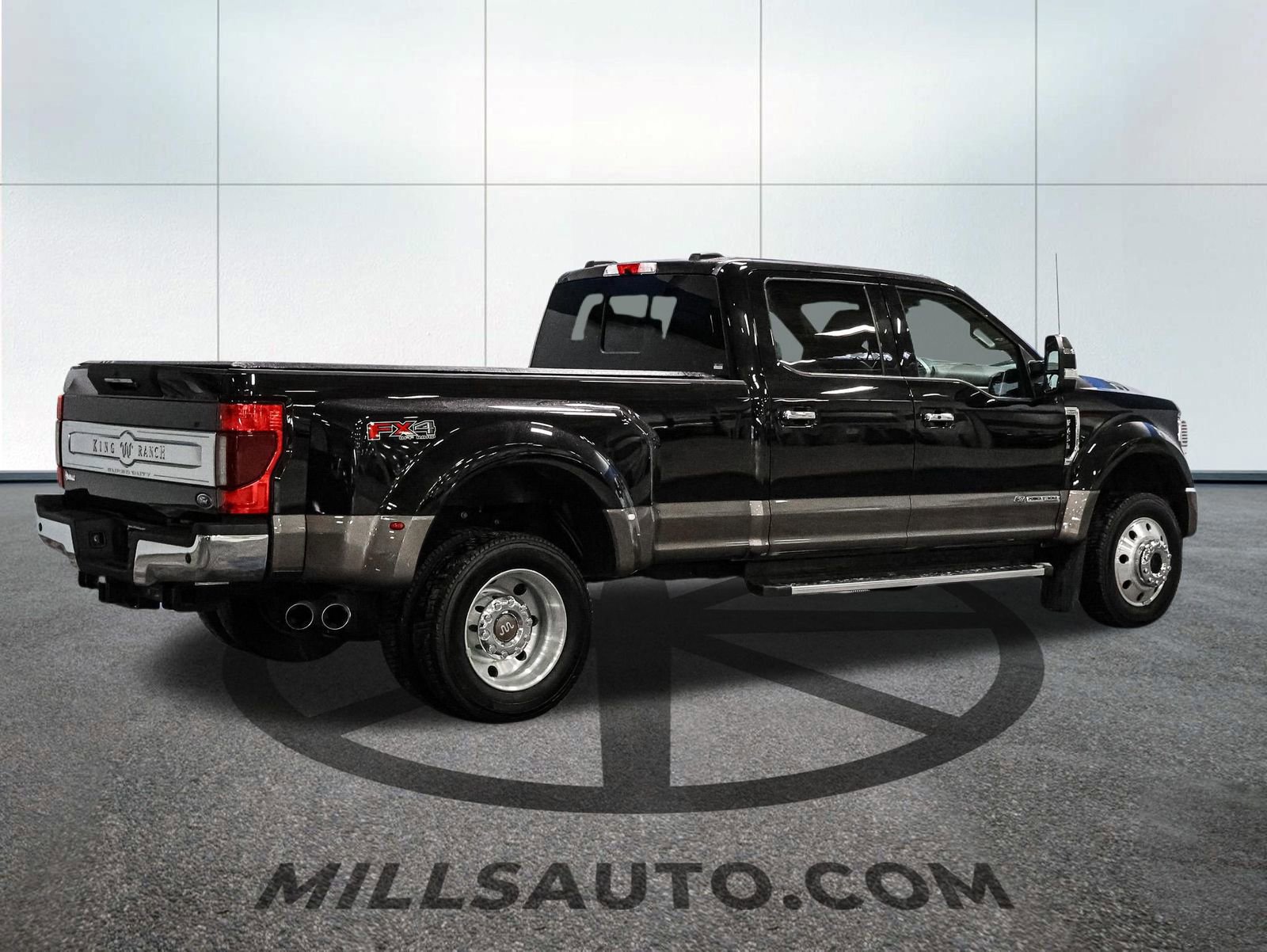 Certified 2022 Ford F450 King Ranch w/ Chrome Package image 6