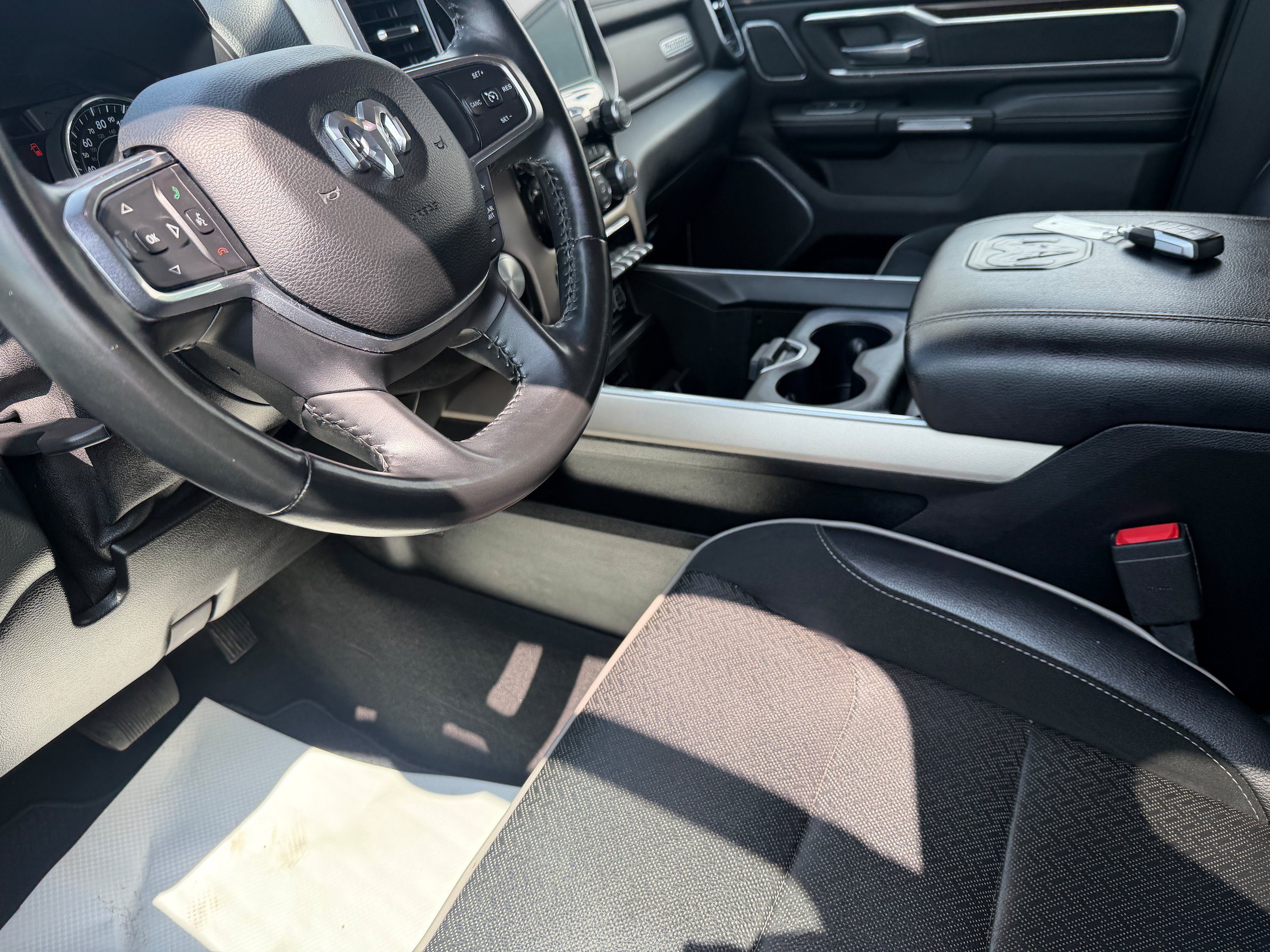 Used 2021 RAM 1500 Laramie AWD/4WD image 22