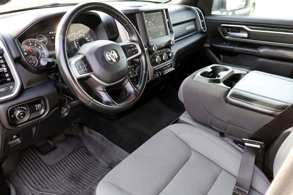Used 2023 RAM 1500 Big Horn AWD/4WD image 3