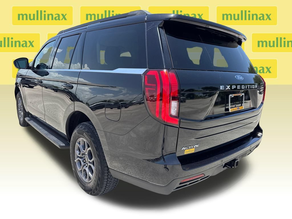 Certified 2025 Ford Expedition Active RWD image 9