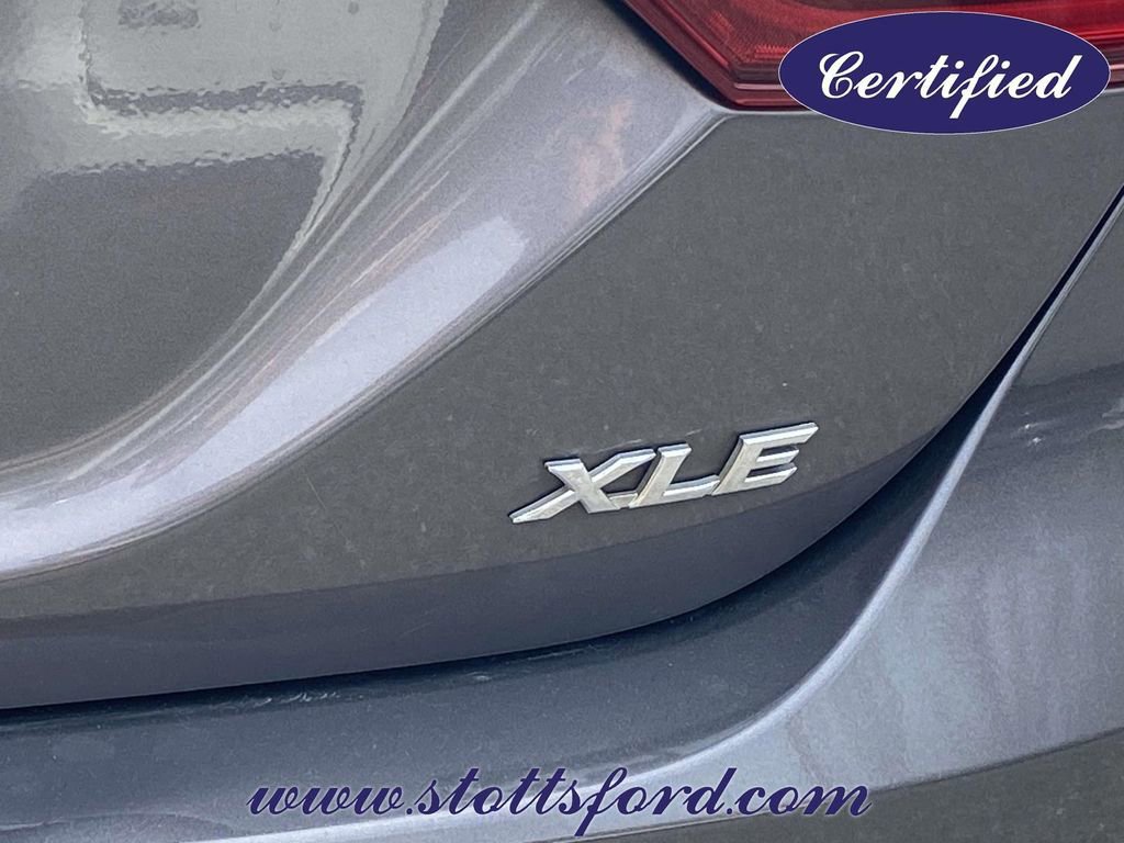 Used 2018 Toyota Camry XLE w/ Audio Package image 9
