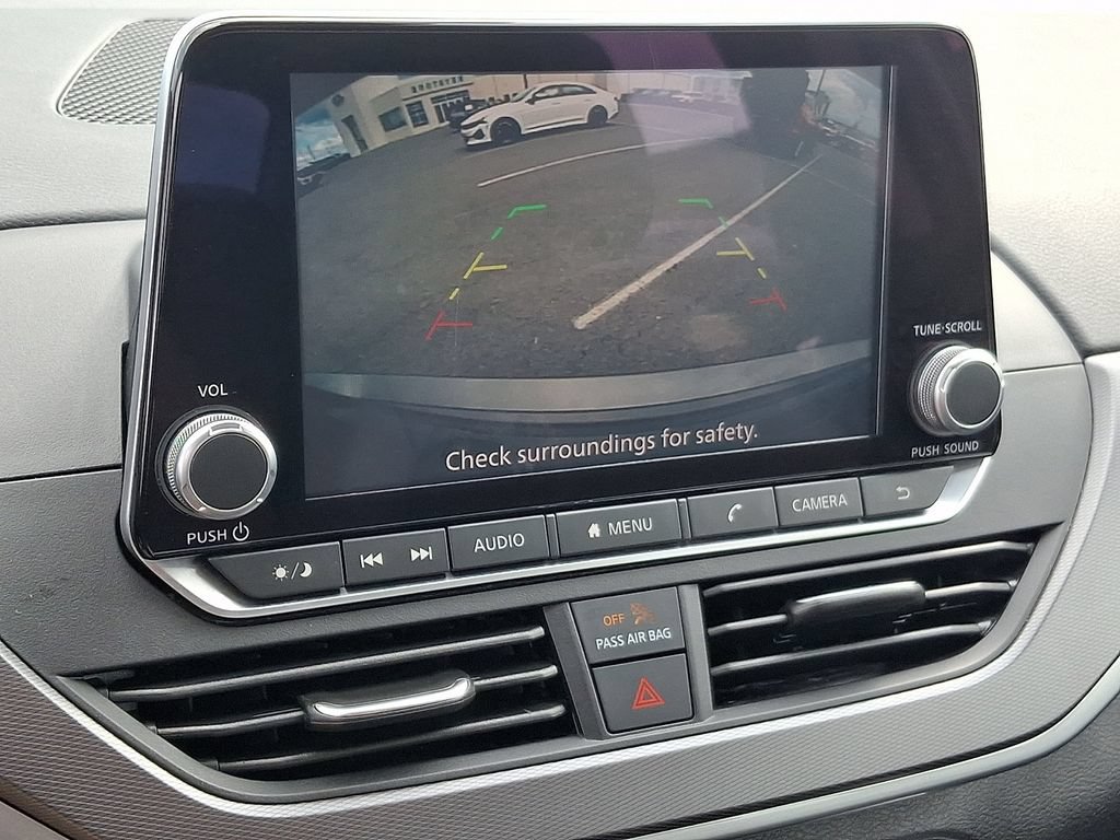 Used 2025 Nissan Altima 2.5 SR FWD image 17