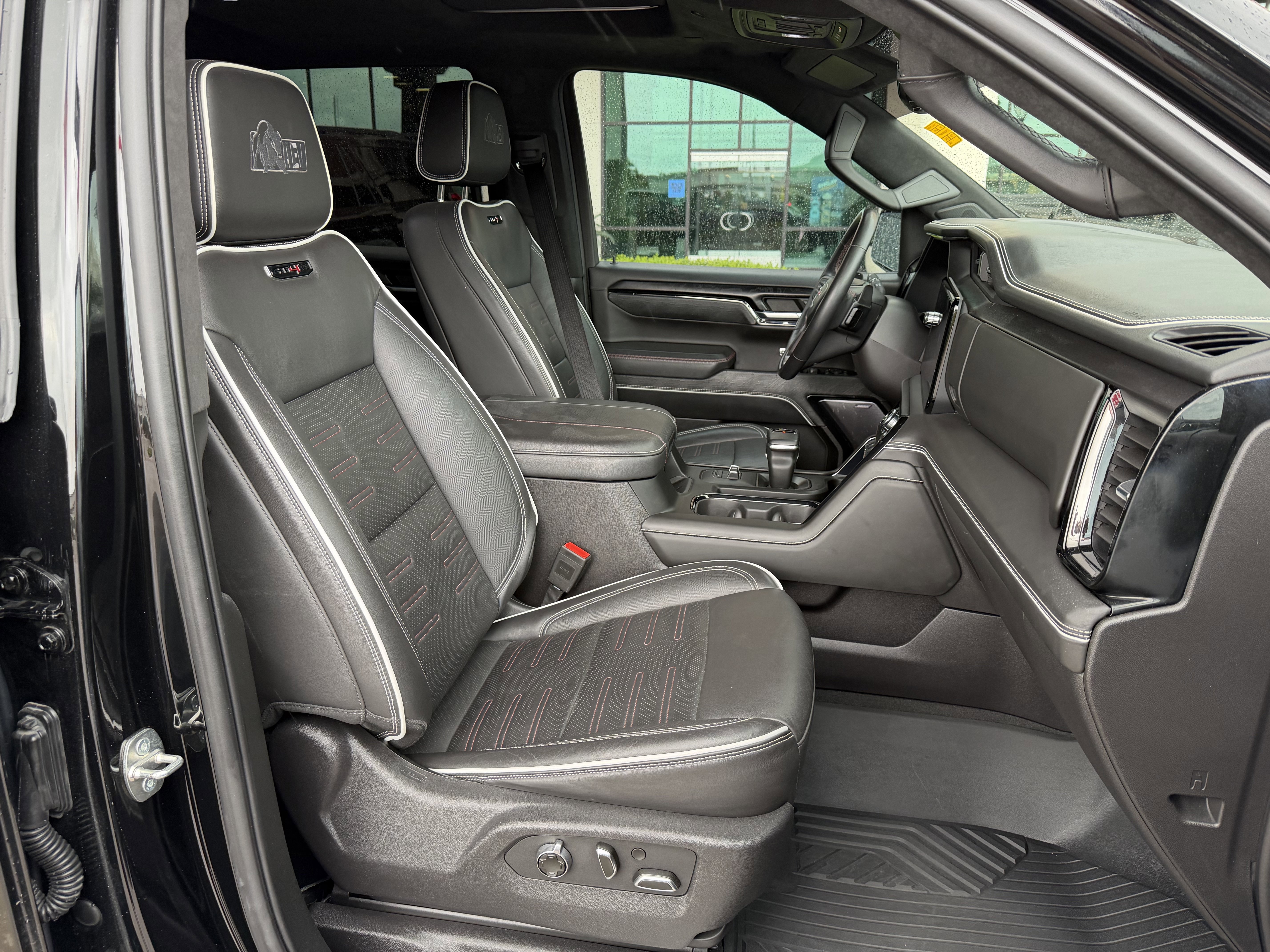 Used 2024 GMC Sierra 1500 AT4X w/ AT4X AEV Edition AWD/4WD image 34