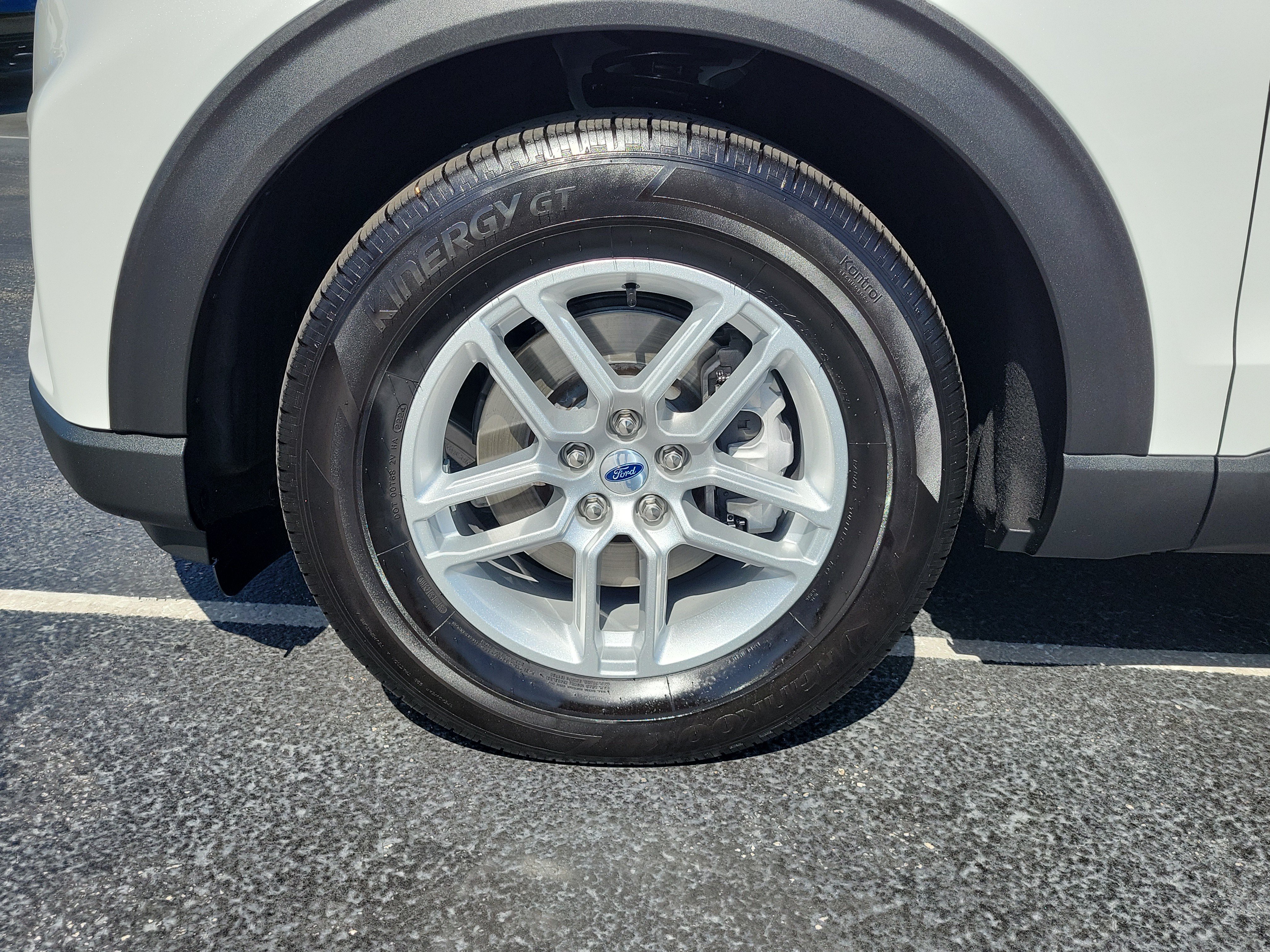 Certified 2025 Ford Explorer Active RWD image 5