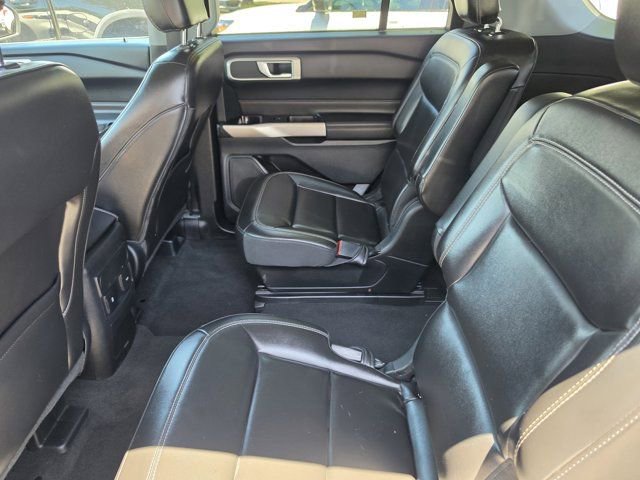 Certified 2023 Ford Explorer XLT w/ Equipment Group 202A RWD image 11