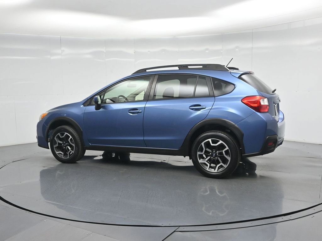Used 2017 Subaru Crosstrek 2.0i Premium image 14