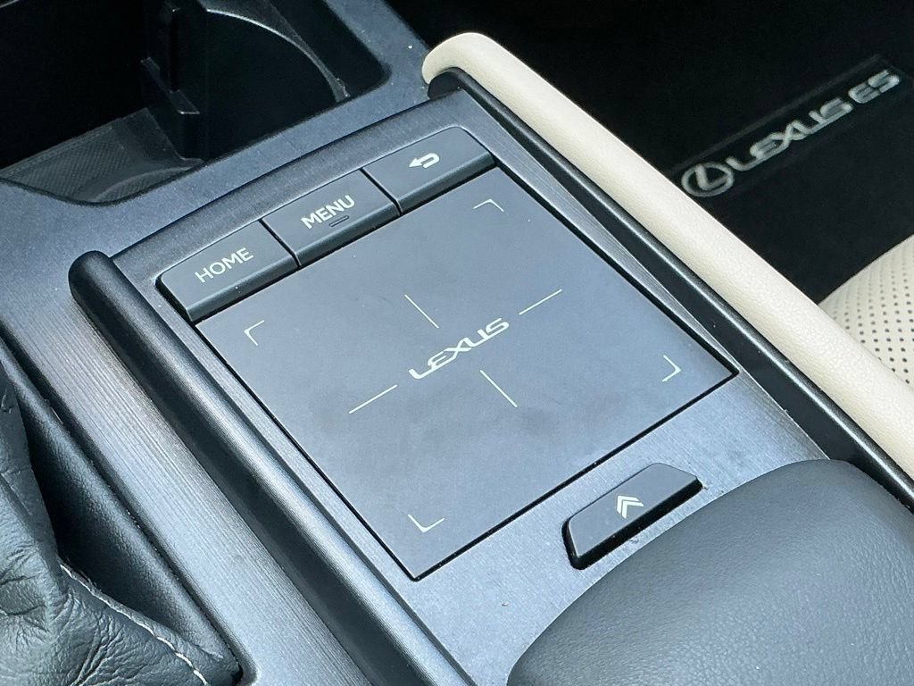 Used 2021 Lexus ES 350 w/ Premium Package FWD image 39