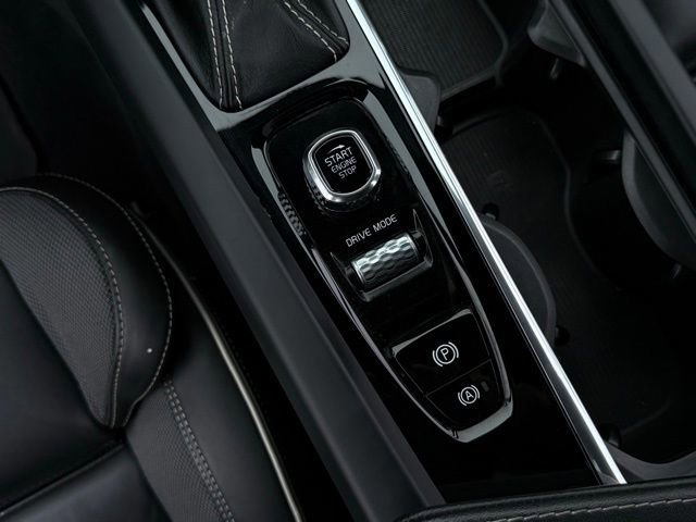 Used 2019 Volvo S60 T5 R-Design image 37