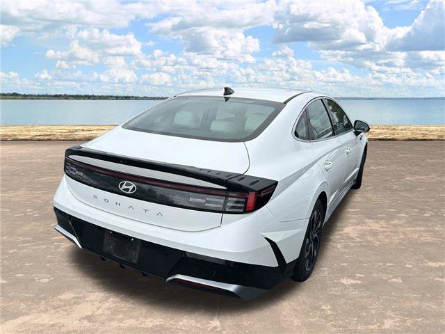 Used 2025 Hyundai Sonata SEL FWD image 9