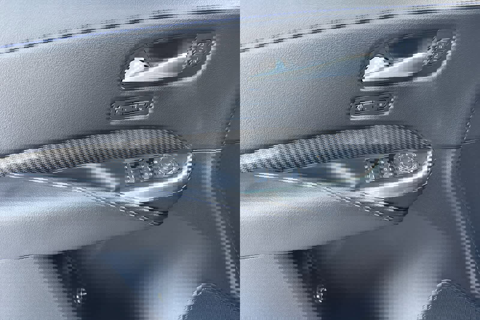 Used 2024 Cadillac XT4 Sport image 12