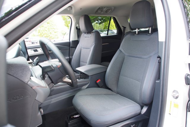 Certified 2026 Ford Explorer Active RWD image 18