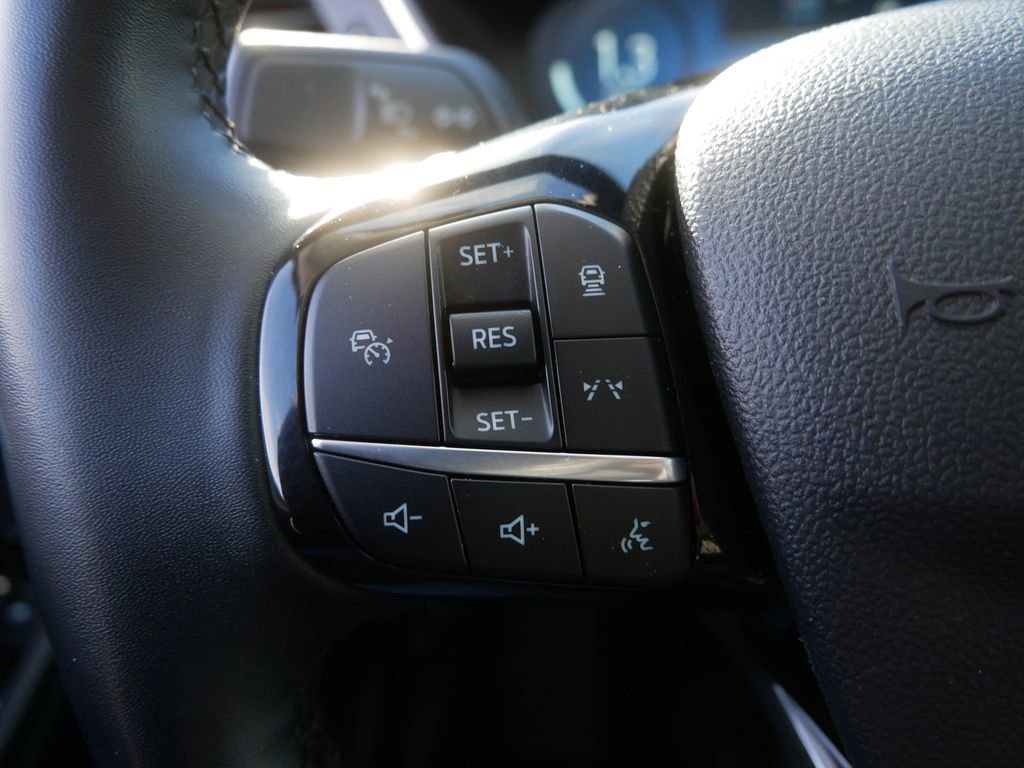 Certified 2024 Ford Escape Platinum image 20