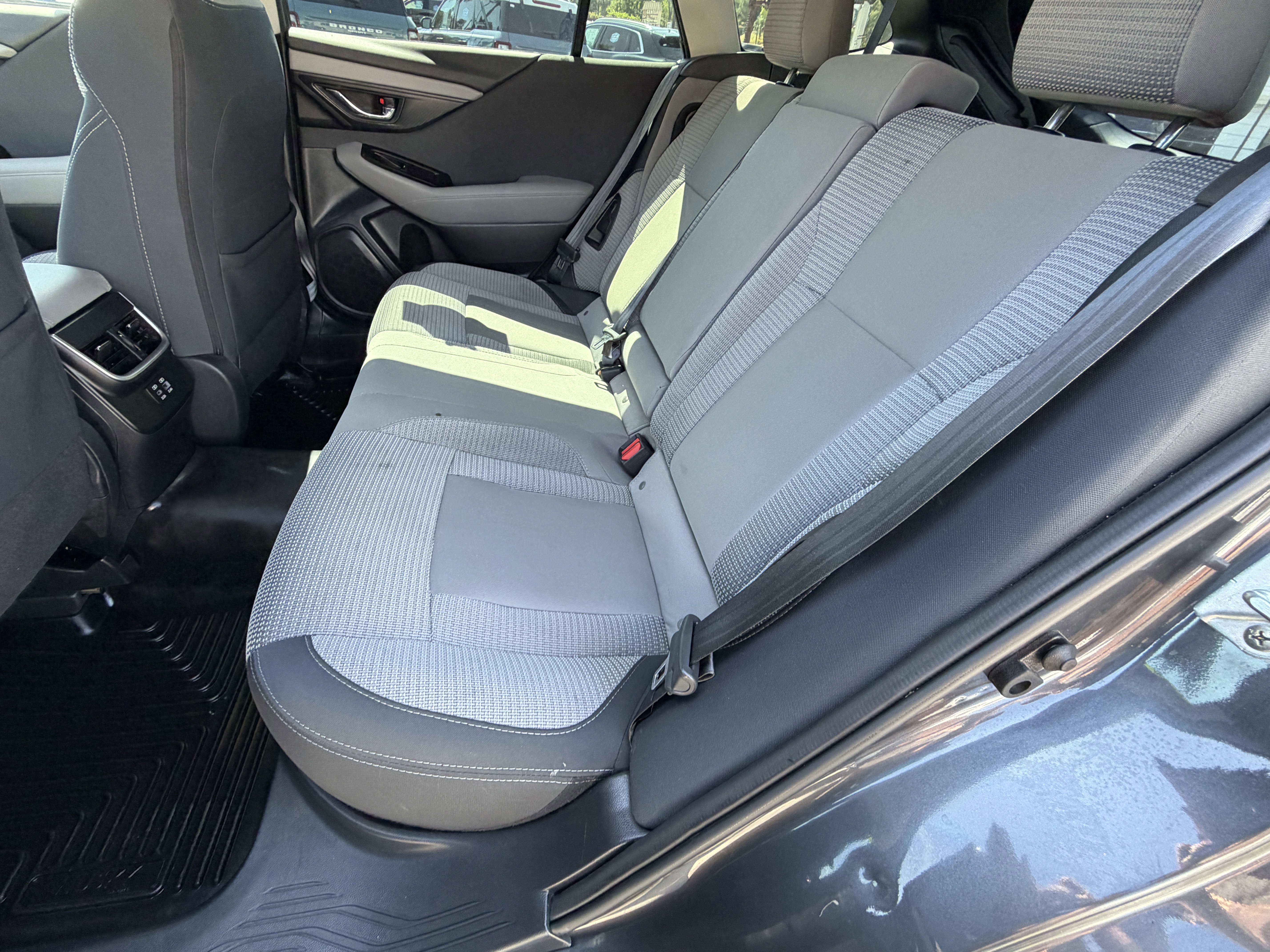 Used 2023 Subaru Outback Premium AWD/4WD image 24