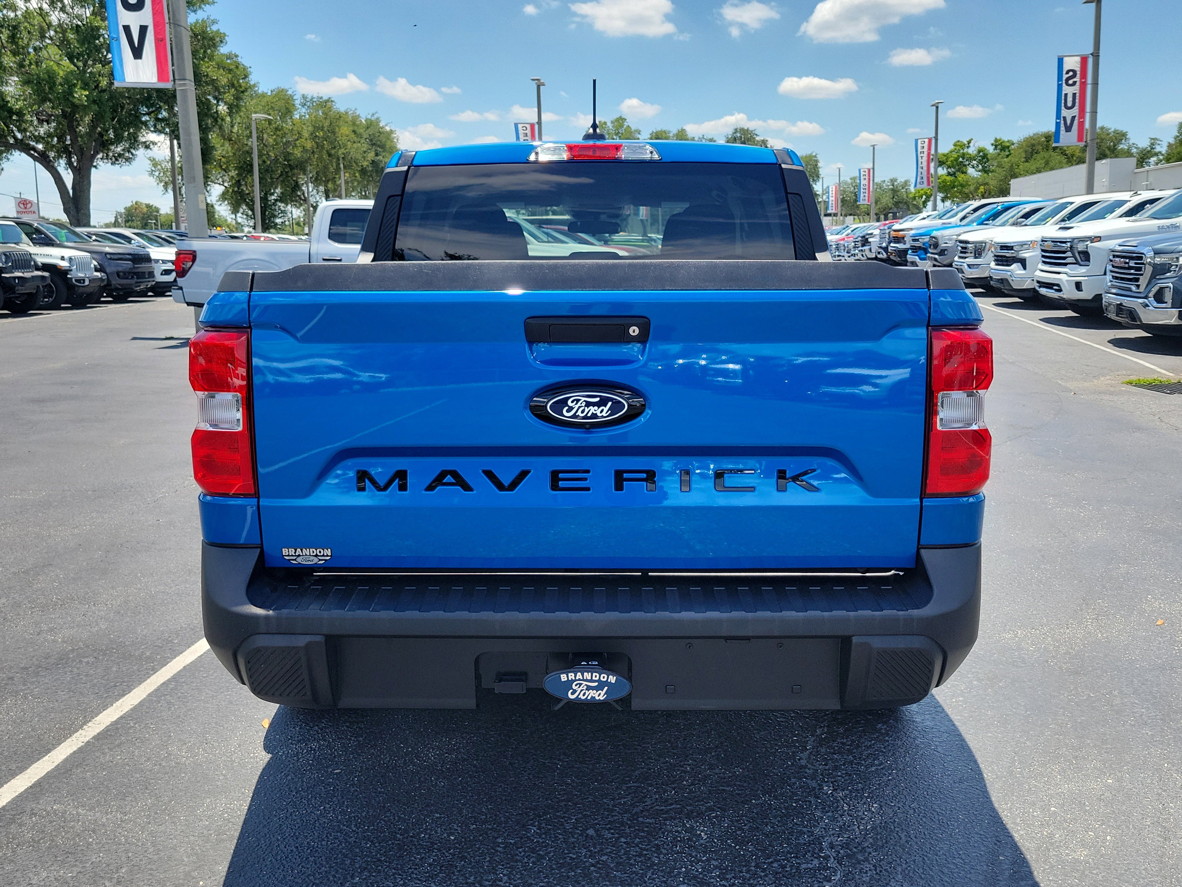 Certified 2025 Ford Maverick XL FWD image 8