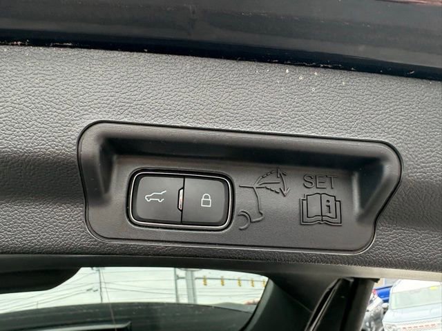 Certified 2023 Ford Explorer ST-Line w/ Class IV Trailer Tow Package image 37