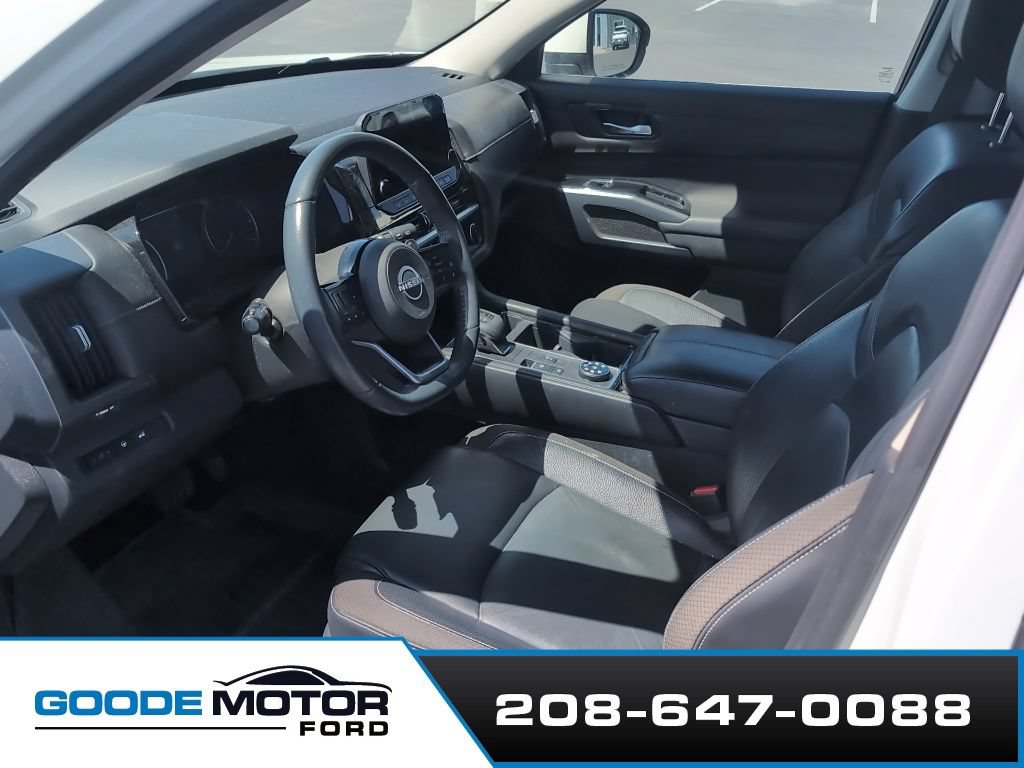 Used 2022 Nissan Pathfinder SL w/ Cargo Package AWD/4WD image 5