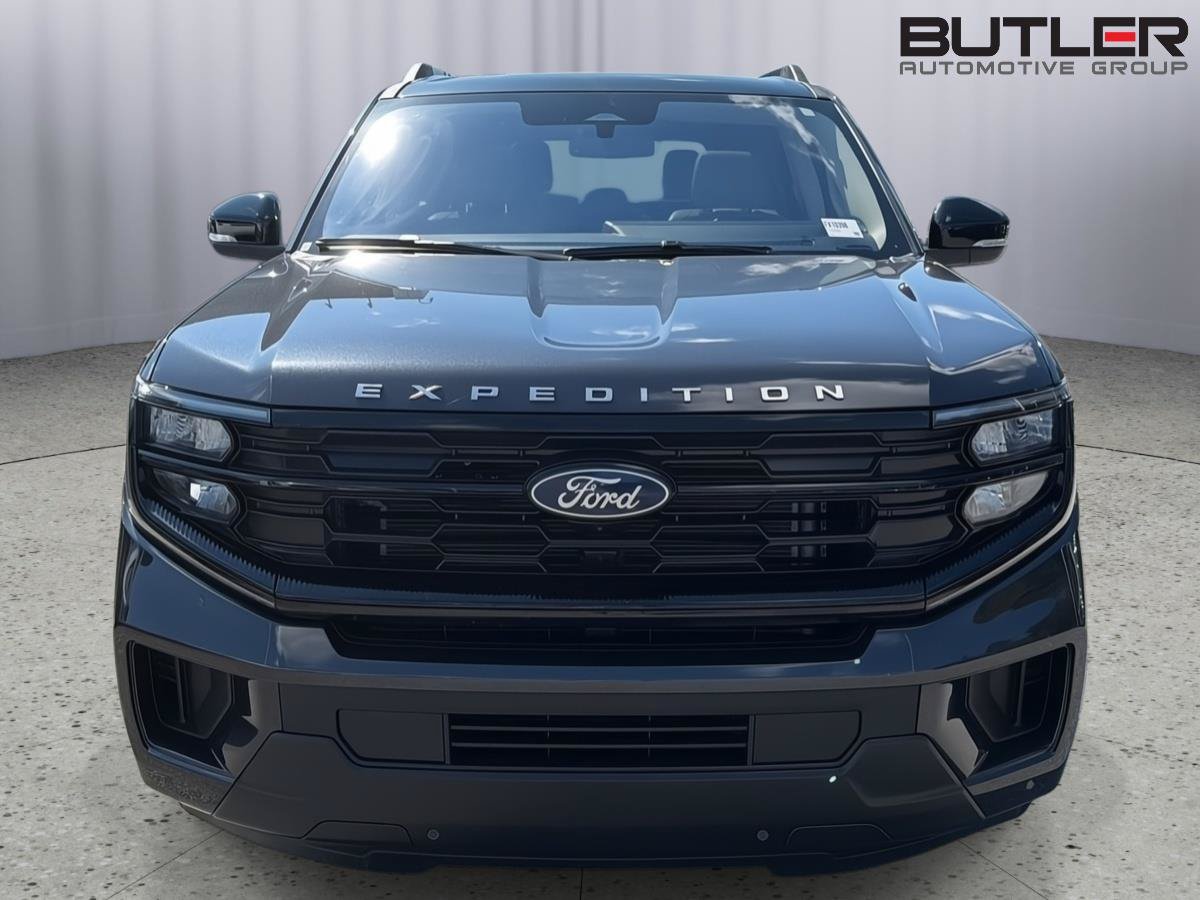 Certified 2025 Ford Expedition Active AWD/4WD image 9