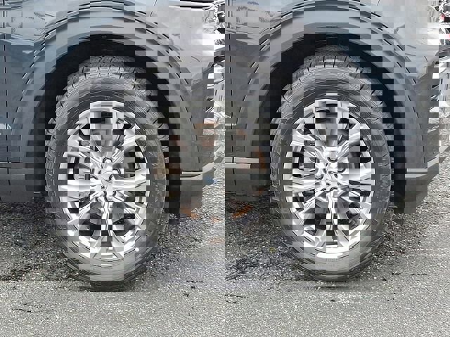 Certified 2022 Ford Explorer Limited w/ Equipment Group 301A image 8