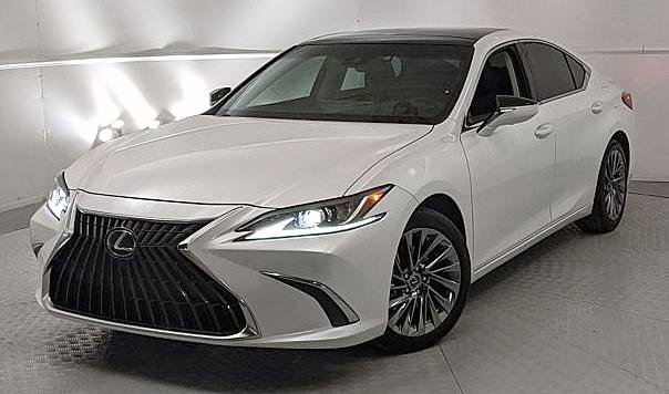Used 2024 Lexus ES 350 Luxury w/ Accessory Package (Z1) image 6