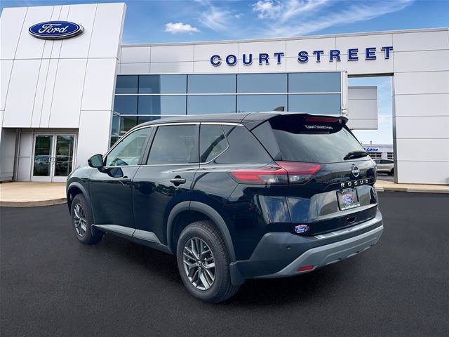 Used 2022 Nissan Rogue S FWD image 7