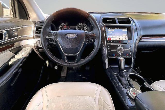 Certified 2018 Ford Explorer Platinum AWD/4WD image 5