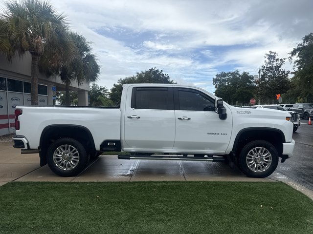 Used 2022 Chevrolet Silverado 3500 High Country w/ Safety Package II AWD/4WD image 2
