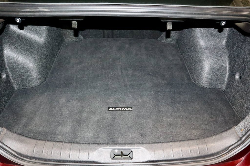 Used 2024 Nissan Altima 2.5 SV image 13