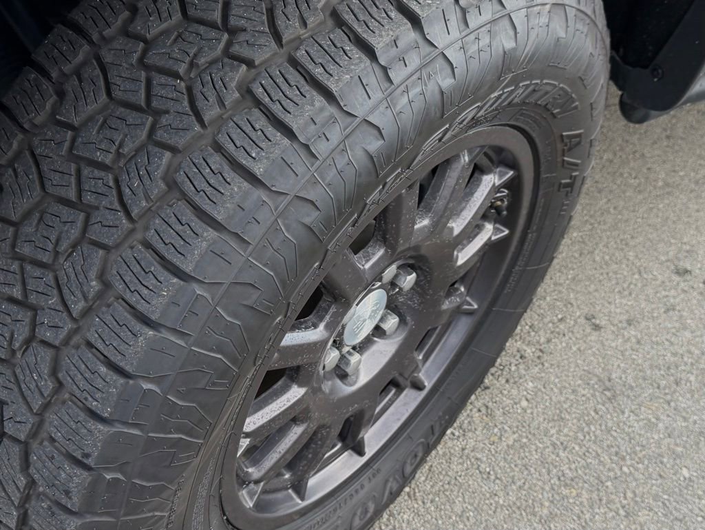 Used 2022 Chevrolet Colorado ZR2 image 13