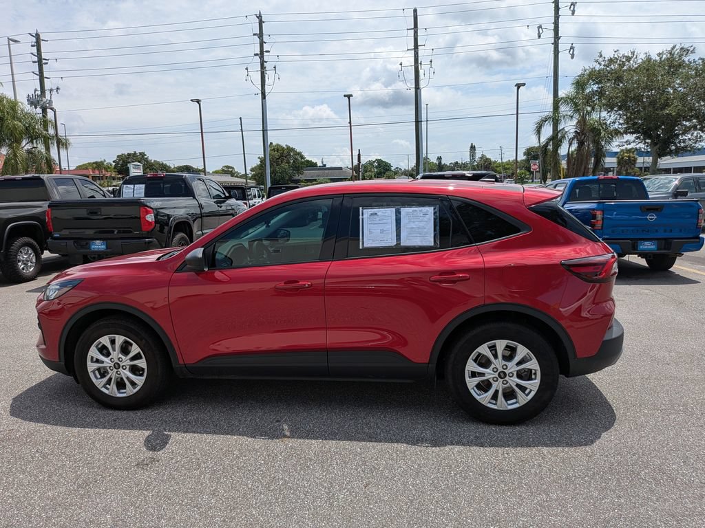Certified 2025 Ford Escape Active w/ Tech Pack #1 FWD image 4