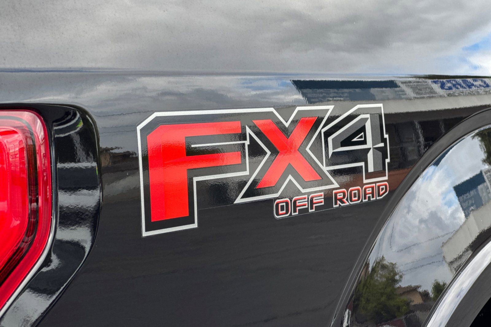 Certified 2019 Ford F150 Lariat AWD/4WD image 38