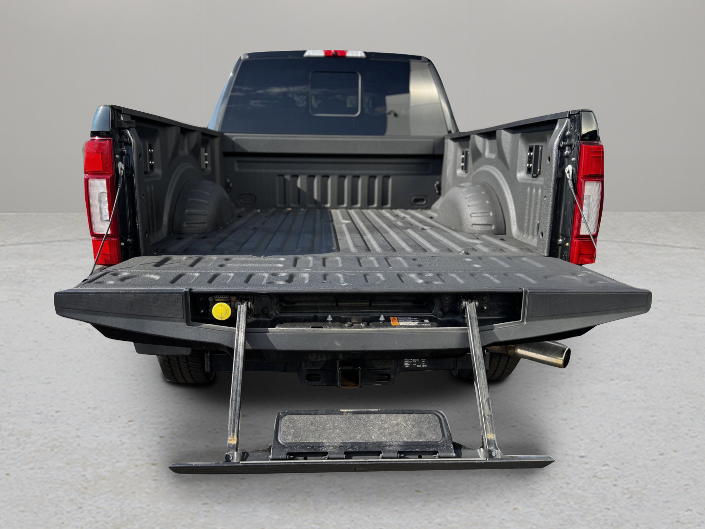 Certified 2021 Ford F250 Platinum w/ FX4 Off-Road Package image 8