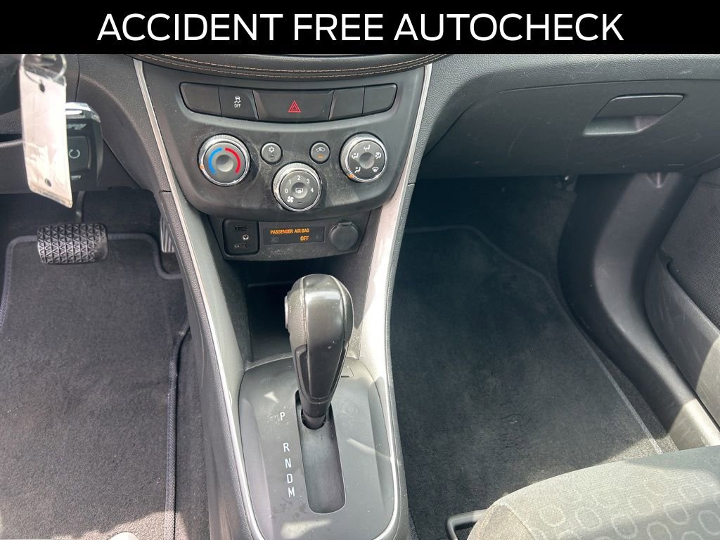 Used 2020 Chevrolet Trax LS image 12