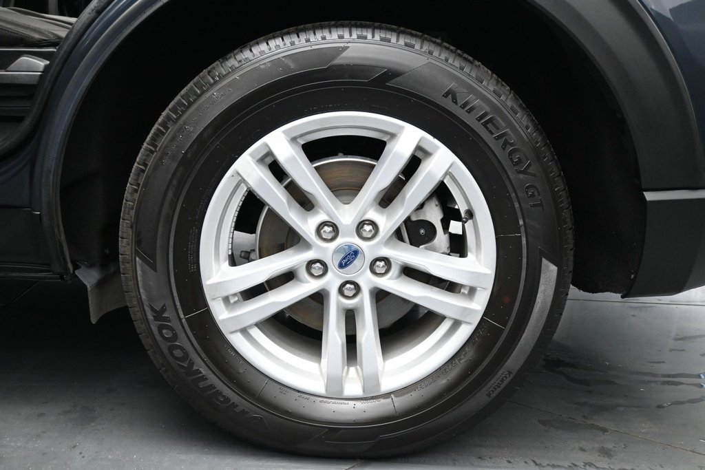 Certified 2023 Ford Explorer XLT RWD image 22