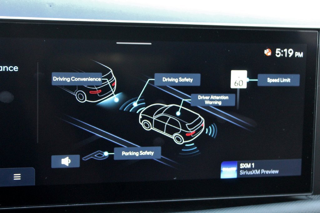 Used 2025 Hyundai Tucson SEL FWD image 18