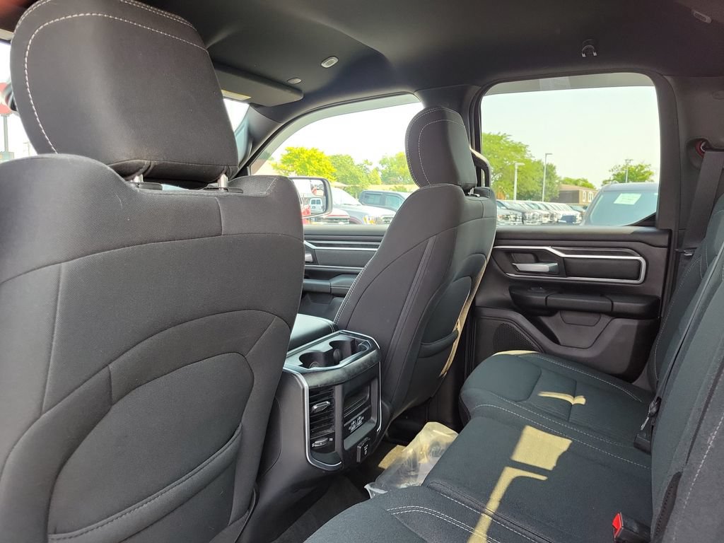 Used 2022 RAM 1500 Big Horn AWD/4WD image 16