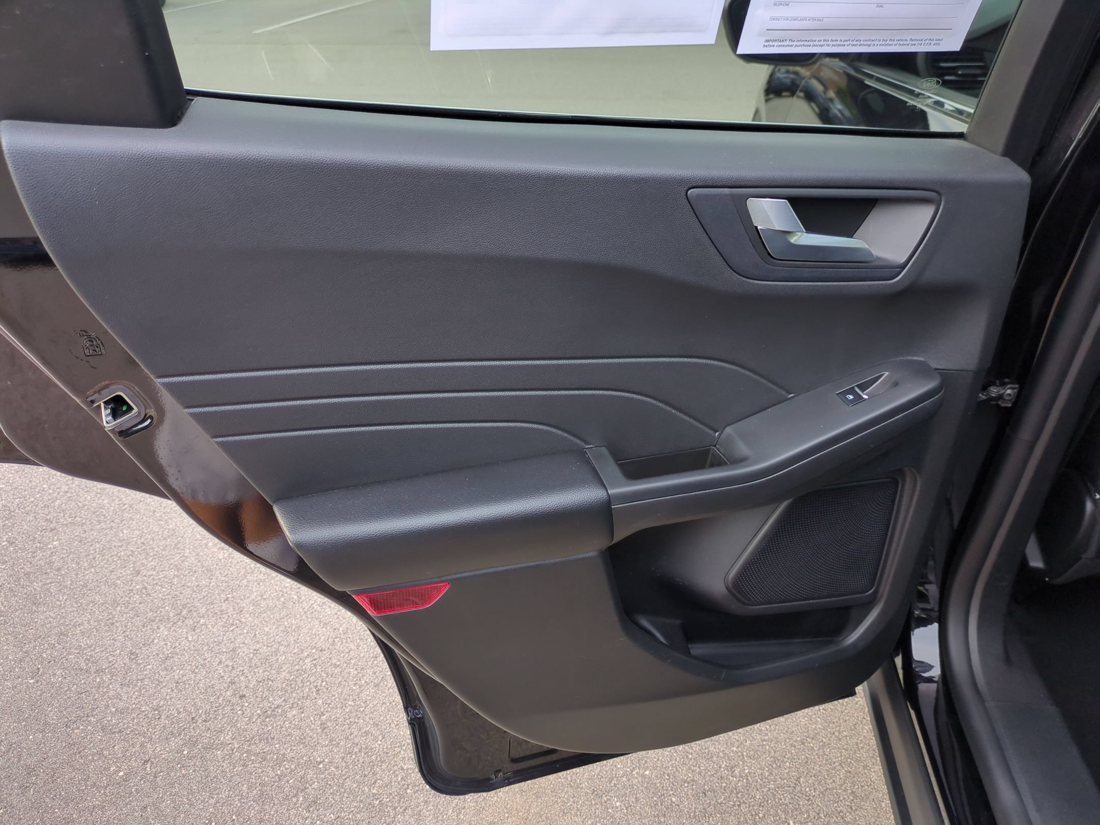 Certified 2023 Ford Escape Platinum AWD/4WD image 31