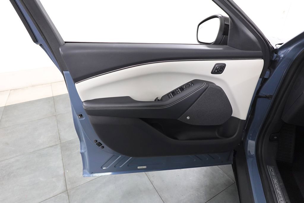 Certified 2023 Ford Mustang Mach-E Premium image 8