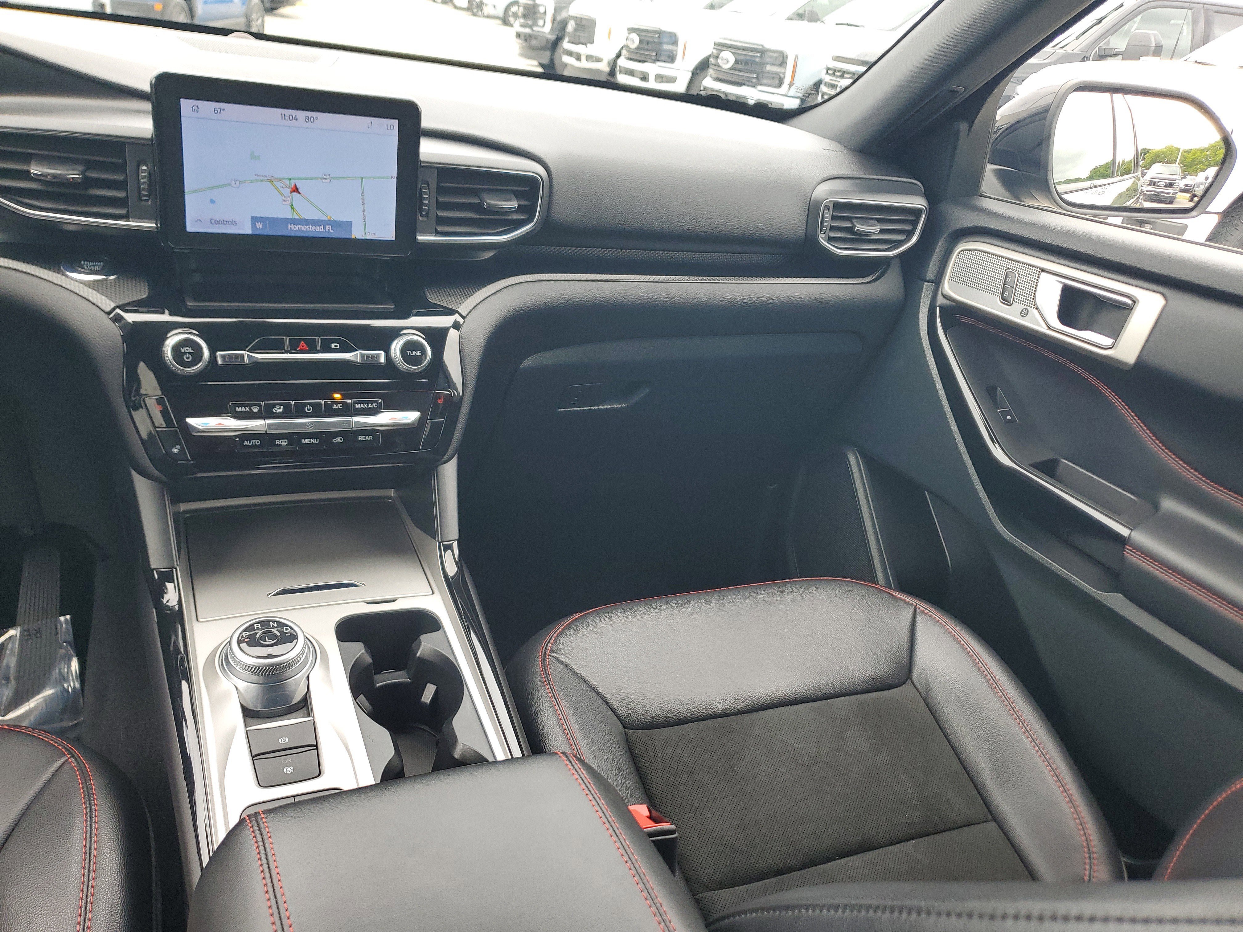 Certified 2023 Ford Explorer ST-Line w/ Class IV Trailer Tow Package image 19